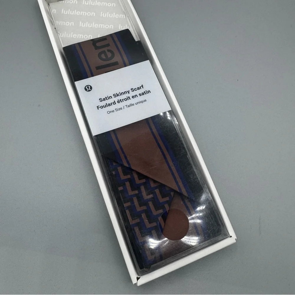 Lululemon Satin Skinny Scarf – Night Disrupt Terra, NIB